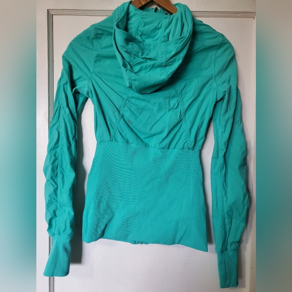 🩵Lululemon Teal Dance Studio Jacket💚💙 - Picture 2 of 5